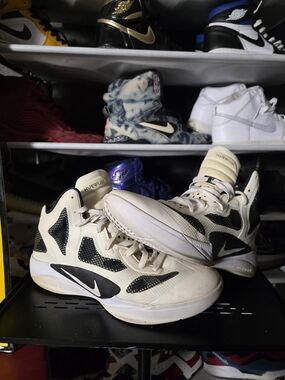 🔥 Nike Hyperfuse Zoom Men's Size 12 Basketball Shoes - Cream & Black